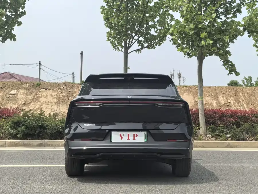 Venucia Big V DD-i Venucia V DD-i 2023 60km/h iD Enjoy Edition 2024 — миниатюра 2