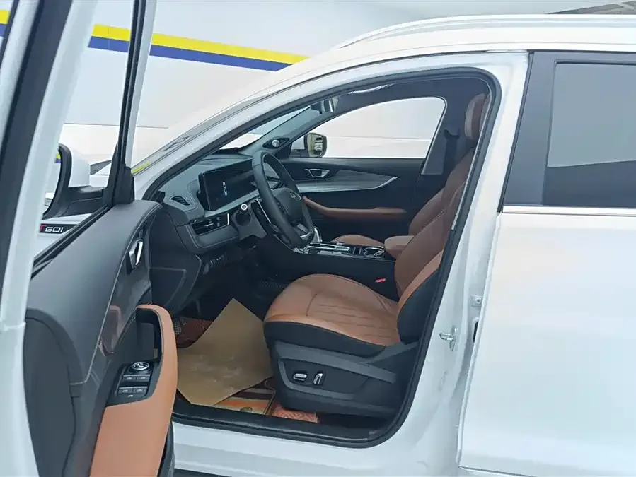 Chery Tiggo 8 PLUS Tiggo 8 PLUS 2022 290TGDI DCT luxury edition 2023 — миниатюра 3