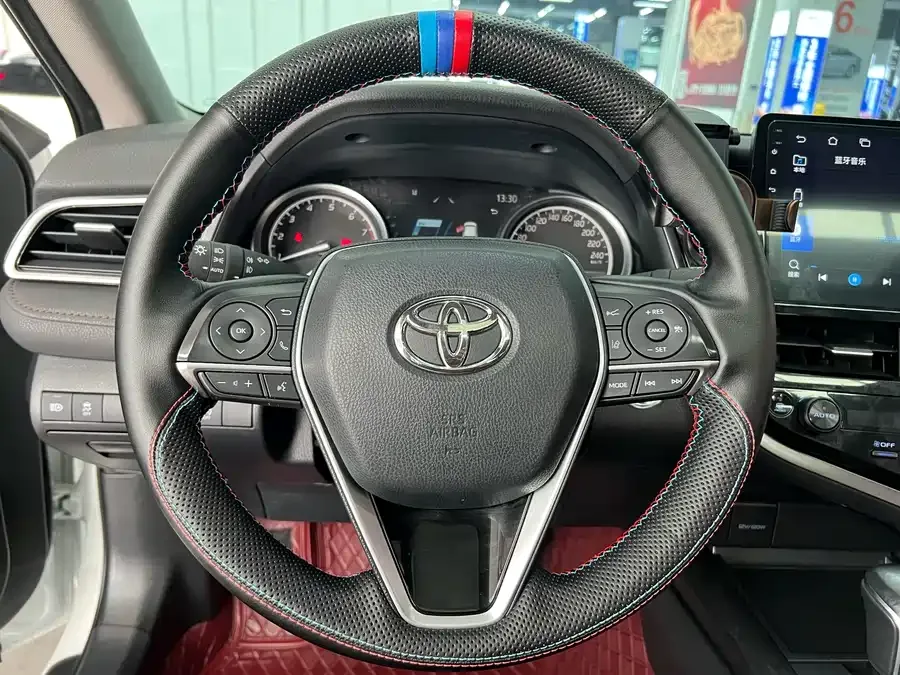 Toyota Camry Camry 2021 2.0G Deluxe Edition 2022 — миниатюра 5