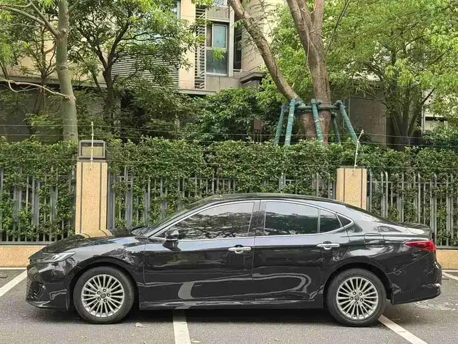 Toyota Camry Camry 2024 Hybrid 2.0HE Elite Edition 2024 — миниатюра 3