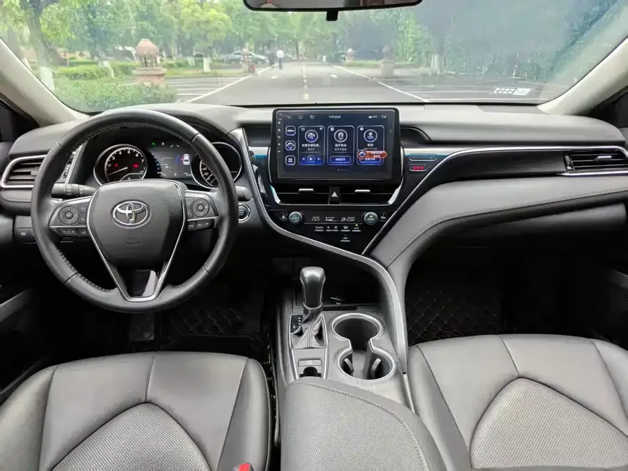 Toyota Camry Camry 2021 2.0G Deluxe Edition 2022 — миниатюра 2