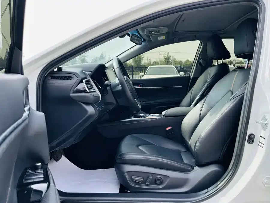 Toyota Camry Camry 2023 2.0GVP Leading Edition 2023 — миниатюра 3