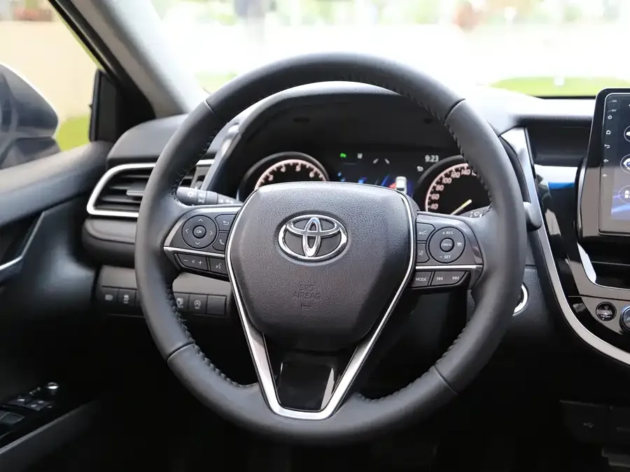 Toyota Camry Camry 2021 2.0G Deluxe Edition 2022 — миниатюра 2