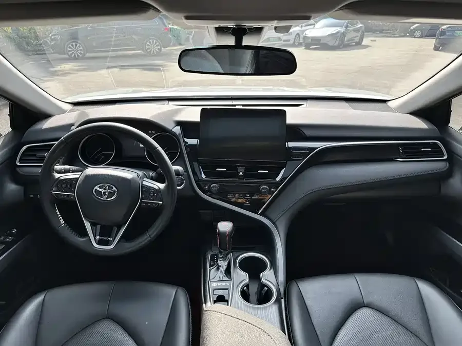 Toyota Camry Camry 2023 2.0G Deluxe Edition 2023 — миниатюра 2