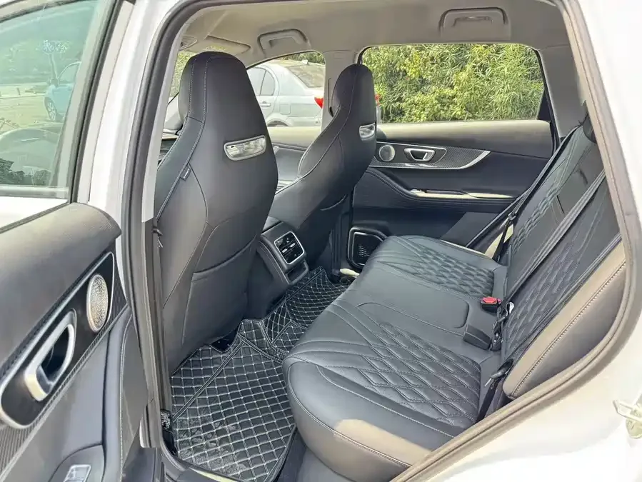 Chery Tiggo 7 PLUS Tiggo 7 PLUS 2025 1.6TGDI DCT Luxury Edition 2025 — миниатюра 3