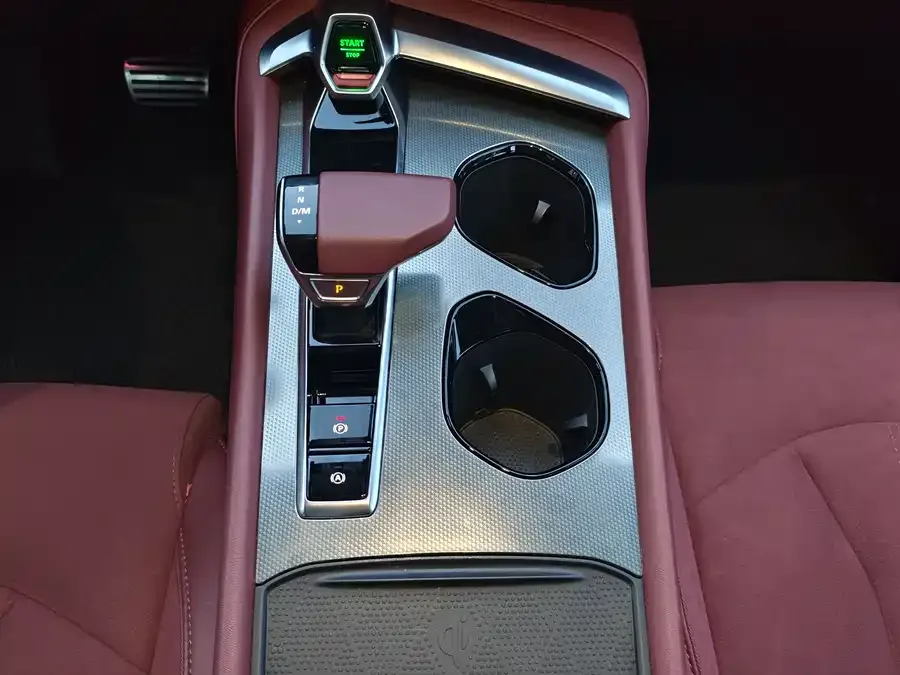 MG 7 MG7 2023 2.0T Automatic Trophy+ Exciting Edition 2023 — миниатюра 5