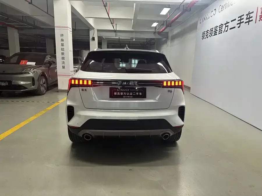 Lynk & Co 06 Lynk & Co 06 2023 Remix 1.5T Halo 2023 — миниатюра 4