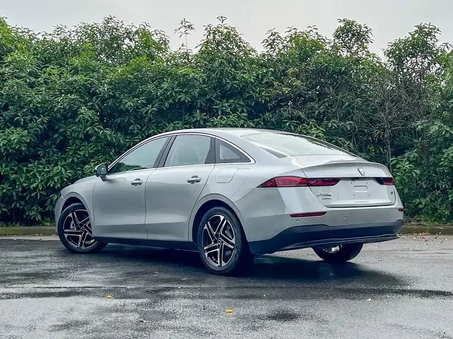 Roewe D7 Roewe D7 2023 DMH 125km Flagship Edition 2023 — миниатюра 2