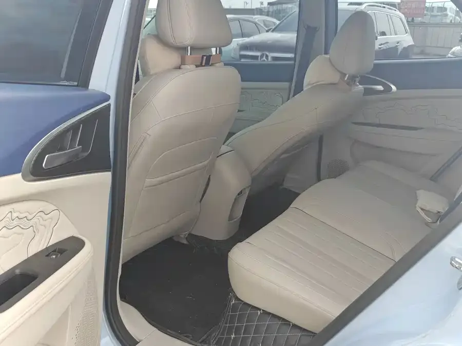 ORA good cat Euler Good Cat 2023 401km standard range premium ternary lithium model 2023 — миниатюра 3