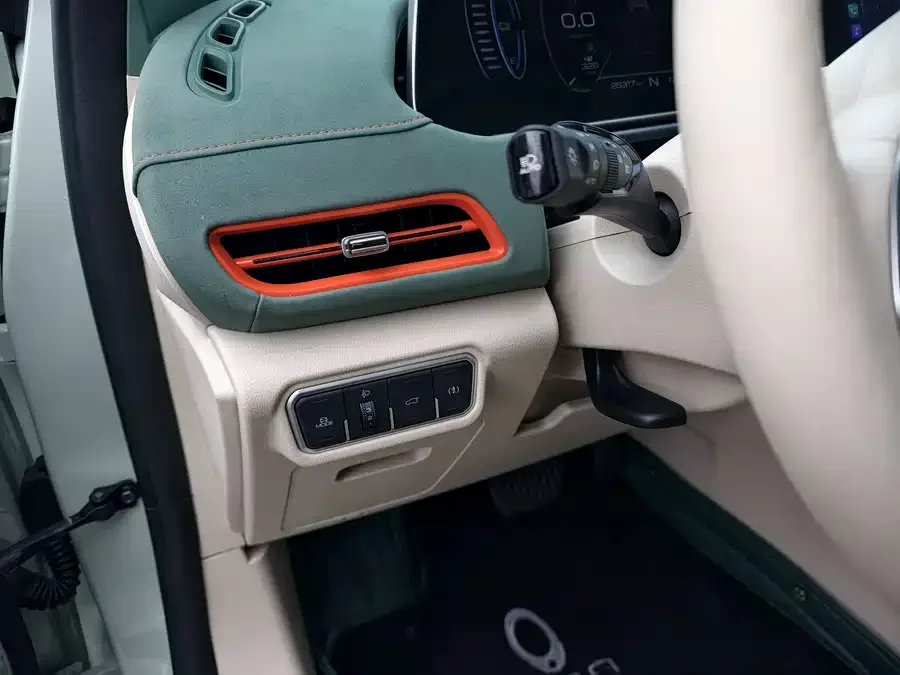 ORA good cat Euler Good Cat 2022 400km standard range premium ternary lithium model 2022 — миниатюра 3