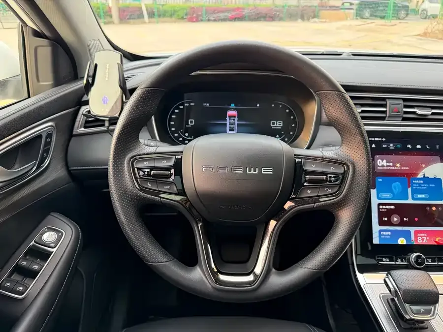 Roewe RX5 Roewe RX5 2023 PLUS 330TGI Automatic Trend Smart Edition 2024 — миниатюра 3
