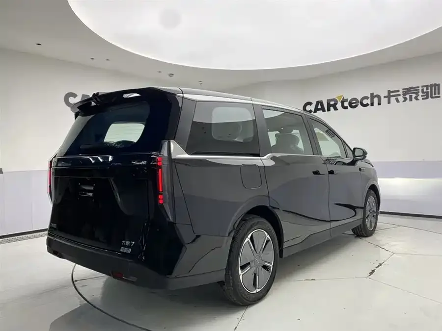 Maxus Dajia 7 Dajia 7 2024 facelift super hybrid long-range version Yuexiang version 2025 — миниатюра 2