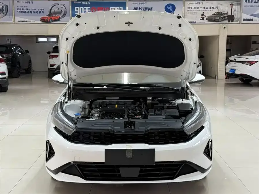 Kia K3 2023 1.4T DCT Luxury Edition 2023 — миниатюра 4