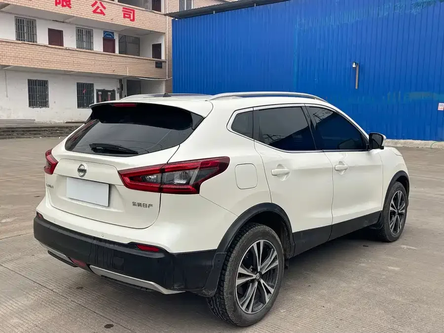 Nissan Qashqai Qashqai 2022 2.0L CVT XV Prem Luxury Edition 2022 — миниатюра 2
