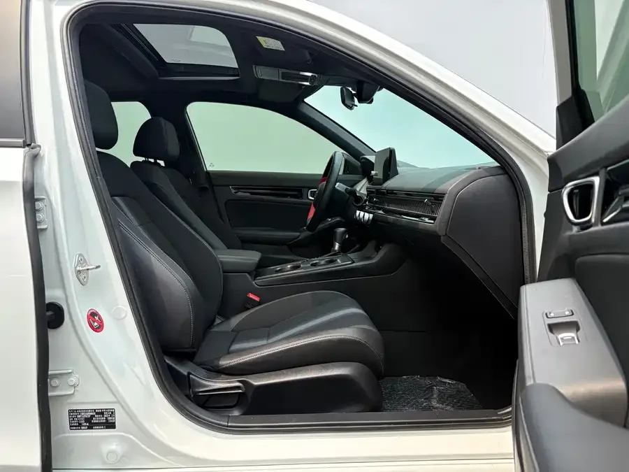 Honda Civic 2022 Civic 240TURBO CVT Ignition Edition 2023 — миниатюра 5
