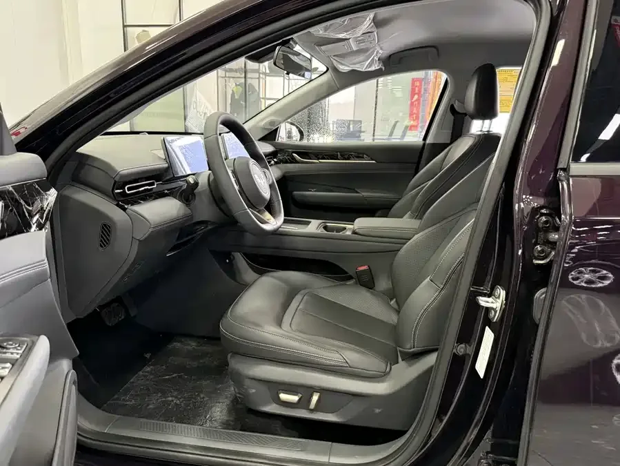Wuling Starlight Wuling Starlight 2025 70km Smart Standard 2026 — миниатюра 2