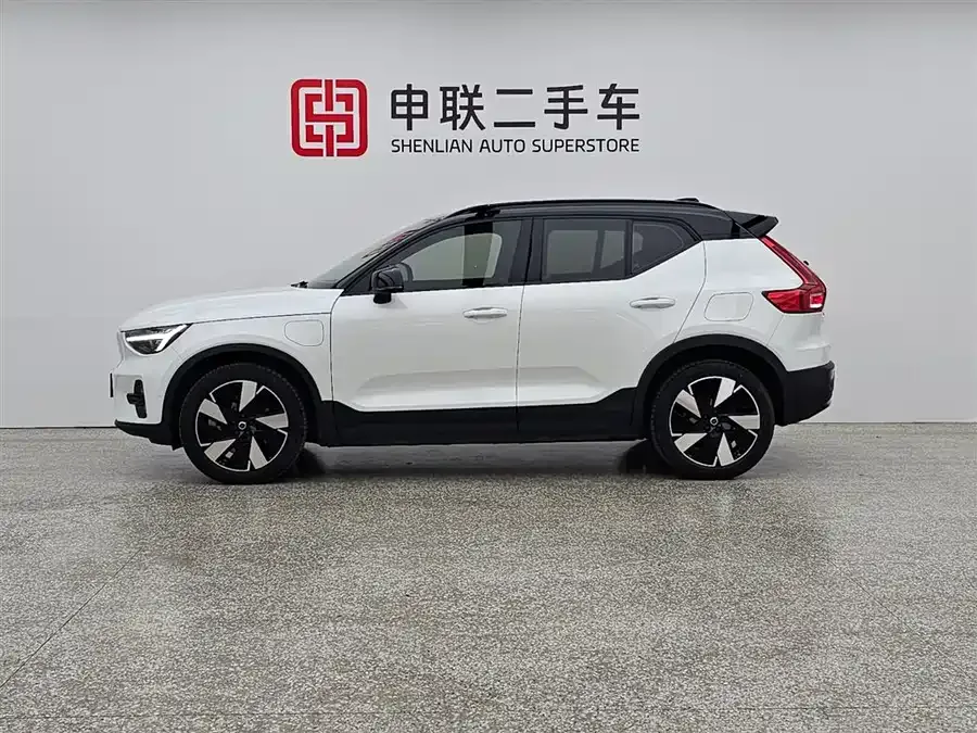 Volvo XC40 New Energy Volvo XC40 PHEV 2024 Long Range PRO 2024 — миниатюра 2