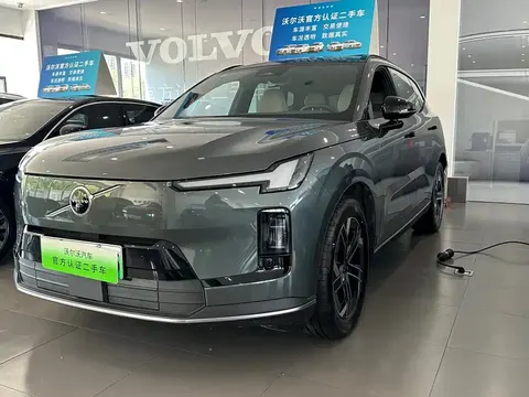 Volvo XC70 plug-in hybrid 2025 купить в Москве