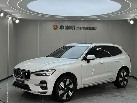 Volvo XC60 Plug-in Hybrid 2024 купить в Москве