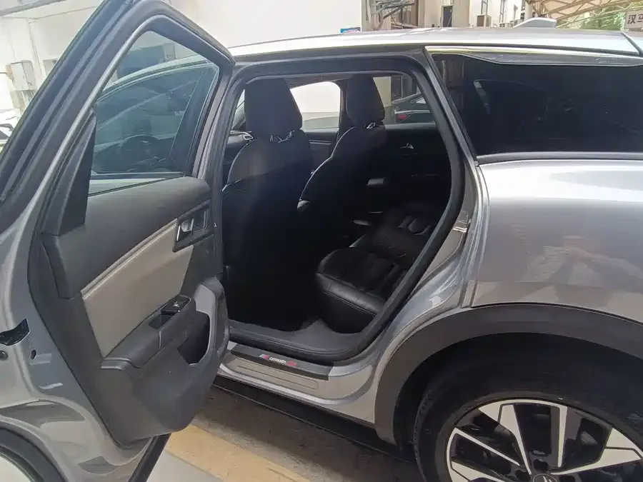 Citroen Versailles C5 X Versailles C5 2022 — миниатюра 2