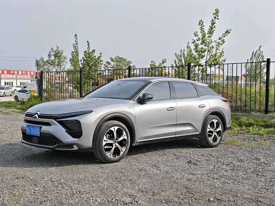 Citroen Versailles C5 X Versailles C5 2022 — фото 1, купить с доставкой в Москву
