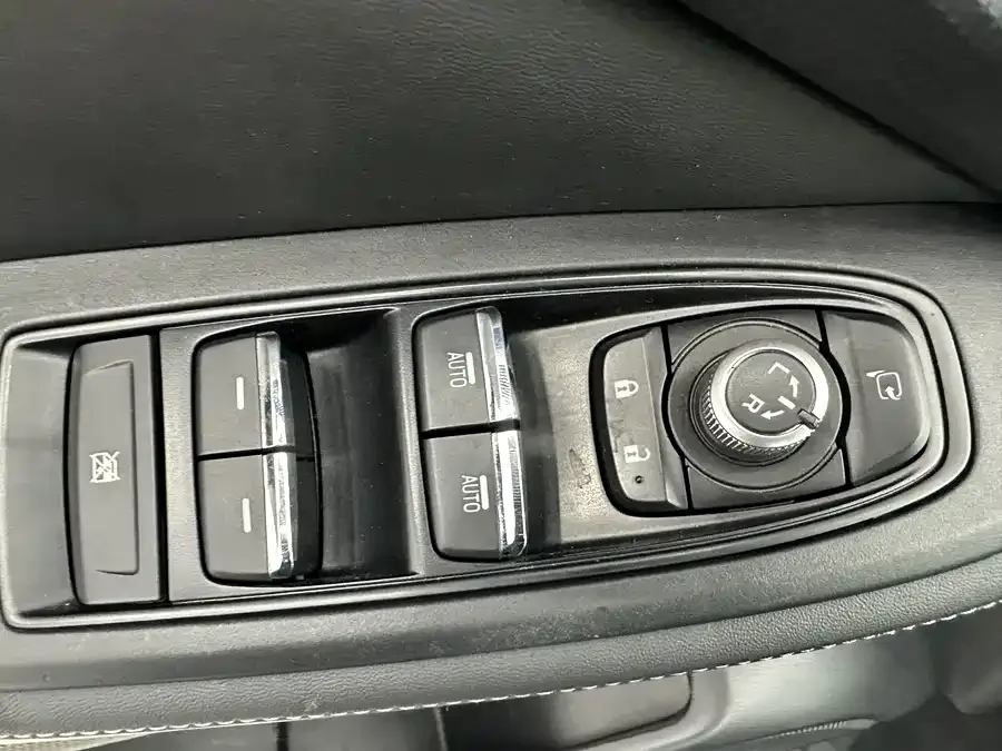 Subaru Forester Forester 2022 2.0i AWD Luxury Edition EyeSight 2023 — миниатюра 5