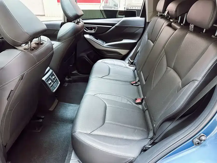Subaru Forester Forester 2022 2.0i AWD Luxury Edition EyeSight 2023 — миниатюра 5