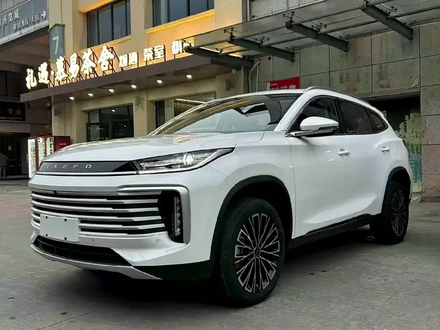 Exeed TXL Xingtu Lingyun 2025 300T 2WD Star Edition 2024 — фото 1, купить с доставкой в Москву