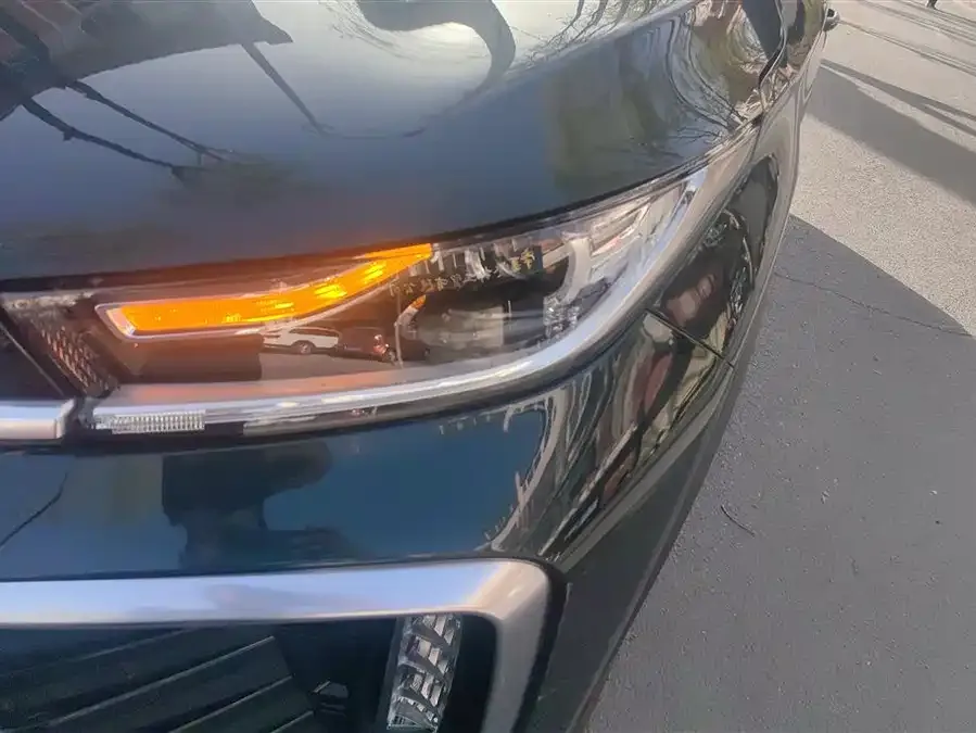 Exeed TXL Xingtu Lingyun 2024 300T 2WD Star Edition 2023 — миниатюра 2