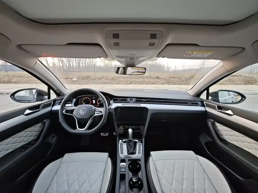 Volkswagen Magotan Magotan 2025 facelift model 330TSI DSG luxury model 2025 — миниатюра 2