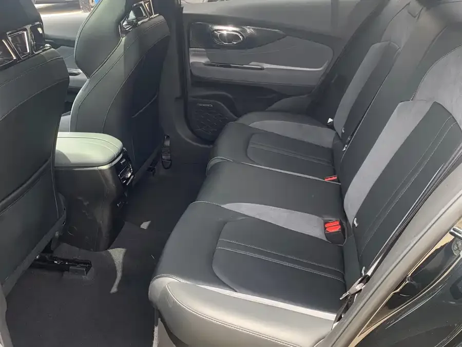 GAC Trumpchi Shadow Leopard Shadow Leopard 2023 400T Automatic R PRO 2023 — миниатюра 4