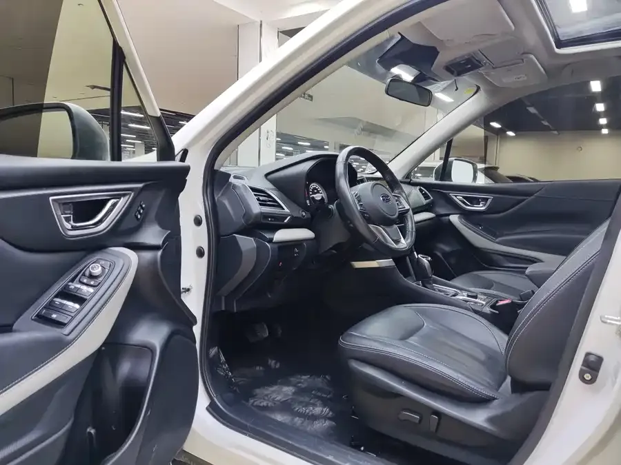 Subaru Forester Forester 2022 2.0i AWD Luxury Edition EyeSight 2022 — миниатюра 2