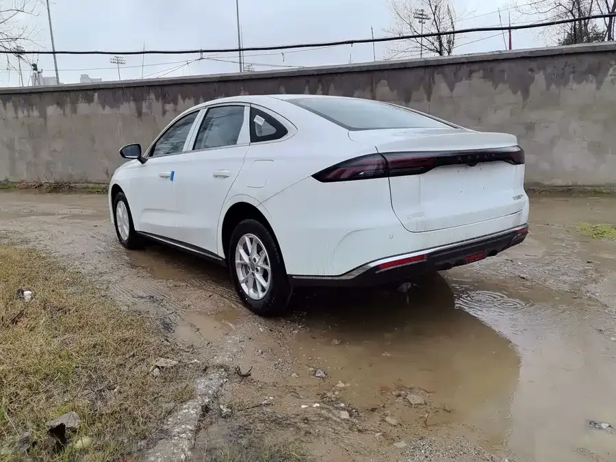 Geely Galaxy Star 6 Galaxy Star 6 2026 125km/h Exploration+ Edition 2026 — миниатюра 3