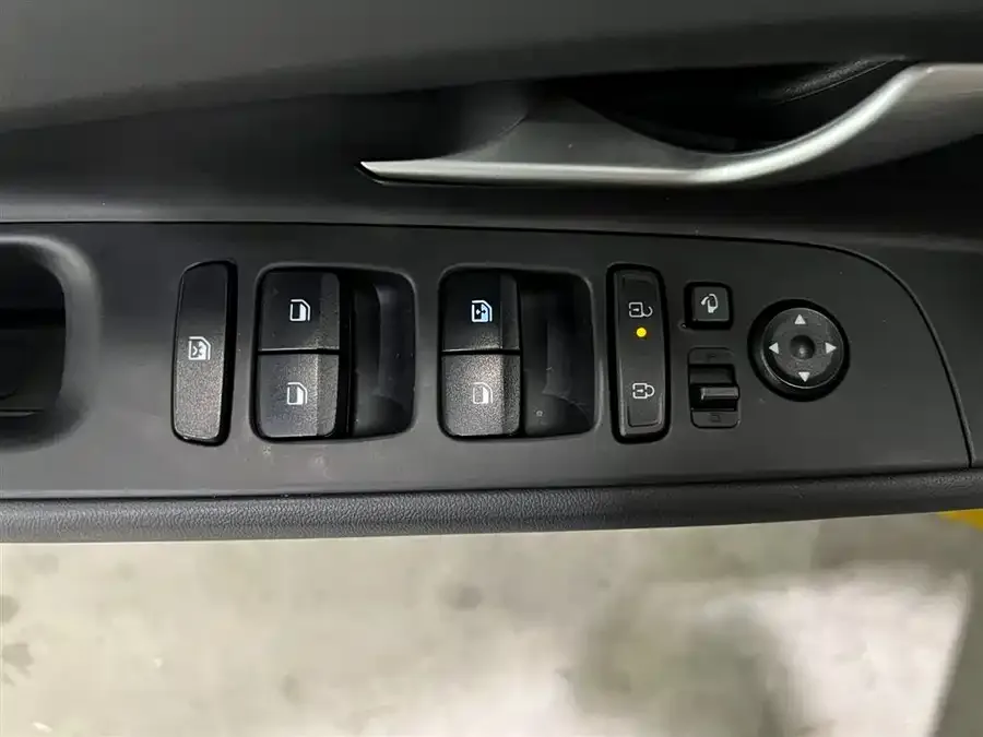 Hyundai Elantra Elantra 2023 1.5L CVT GLX Elite Edition 2023 — миниатюра 3