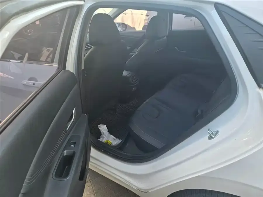 Hyundai Elantra Elantra 2022 1.5L CVT GLX Elite Edition 2022 — миниатюра 2