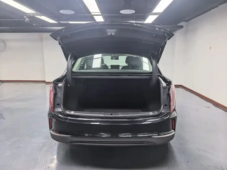 Hongqi E-QM5 Hongqi E-QM5 2024 500km Travel Edition 2024 — миниатюра 3