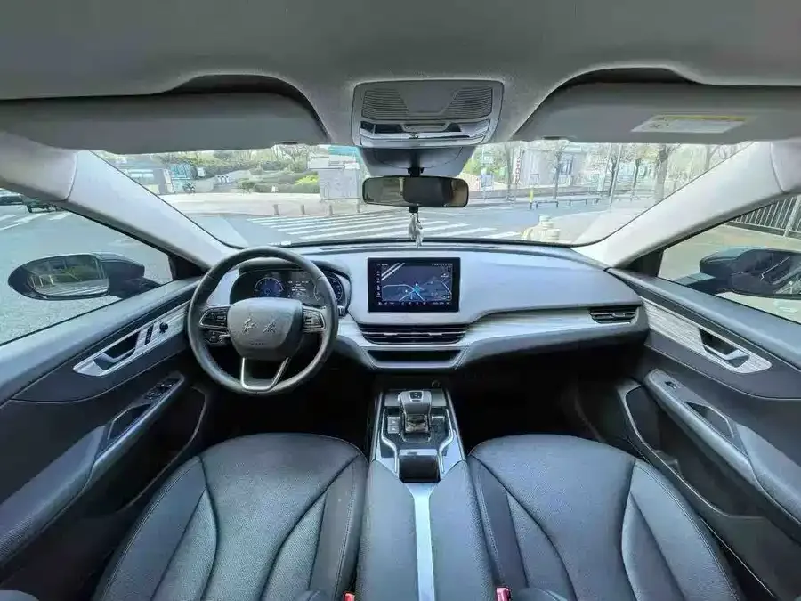 Hongqi E-QM5 Hongqi E-QM5 2024 610km PLUS 2024 — миниатюра 2
