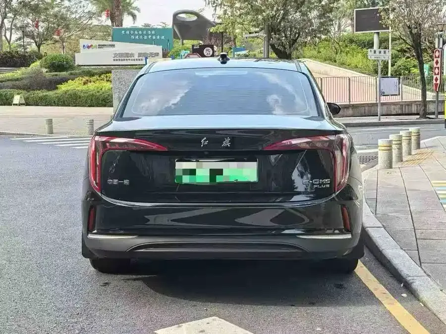 Hongqi E-QM5 Hongqi E-QM5 2024 610km PLUS 2024 — миниатюра 3