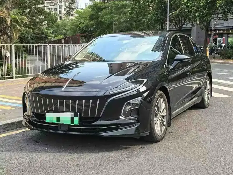 Hongqi E-QM5 Hongqi E-QM5 2024 610km PLUS 2024 — фото 1, купить с доставкой в Москву