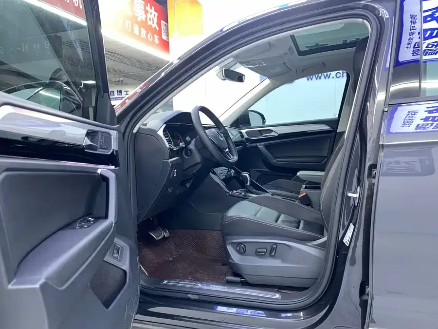 Volkswagen Tayron Tanyue 2023 280TSI 2WD Luxury Plus Advanced Edition 2023 — миниатюра 5
