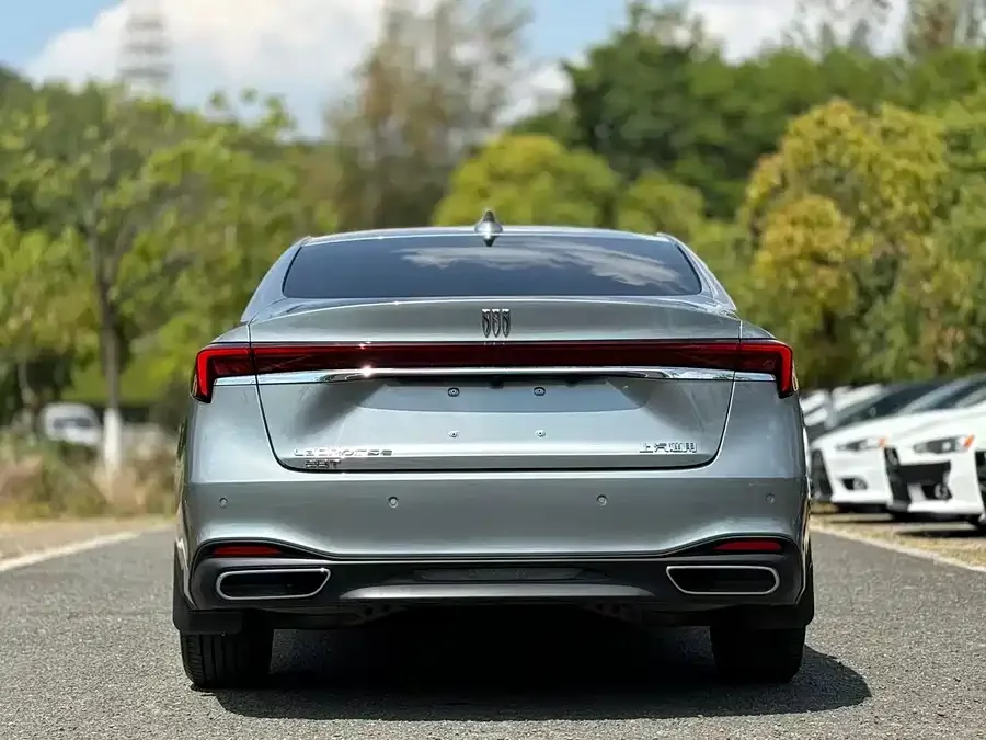 Buick LaCrosse LaCrosse 2023 28T Premium Edition 2024 — миниатюра 2