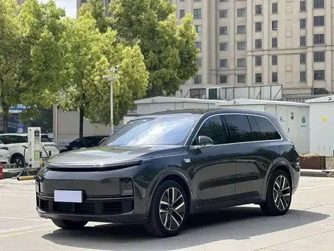 Li Xiang L9 2023 купить в Москве