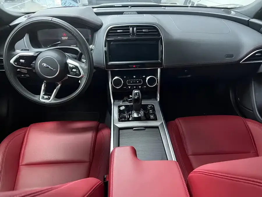 Jaguar XEL 2022 2.0T 250PS R-DYNAMIC S aggressive sports version 2022 — миниатюра 4