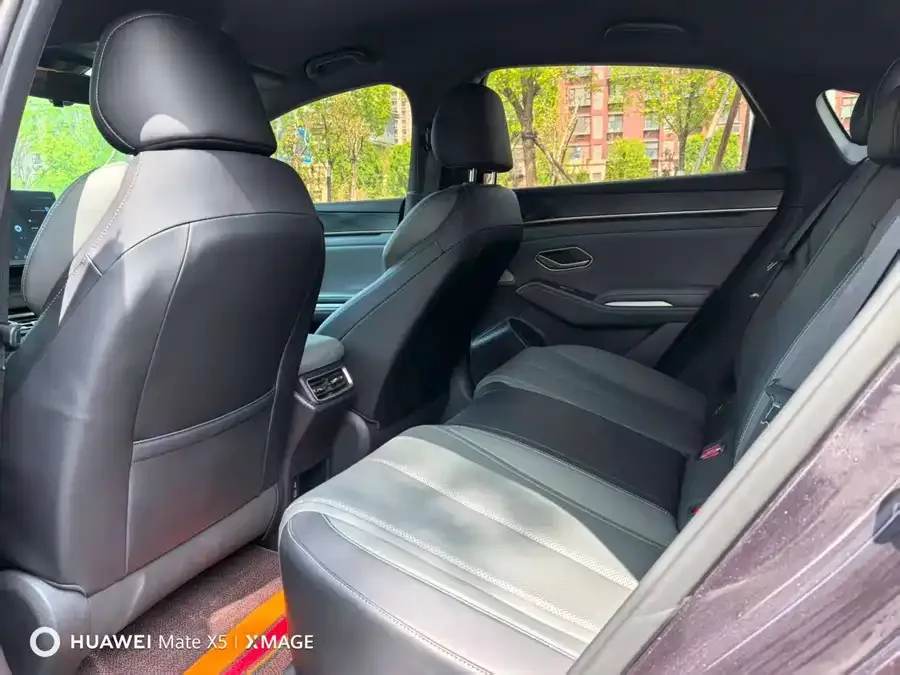 BYD Qin L Qin L 2024 DM-i 80KM Beyond Edition 2024 — миниатюра 2