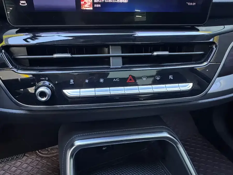 Haval H6 Haval H6 2021 National Fashion Edition 1.5GDIT Automatic Champion Edition 2022 — миниатюра 4