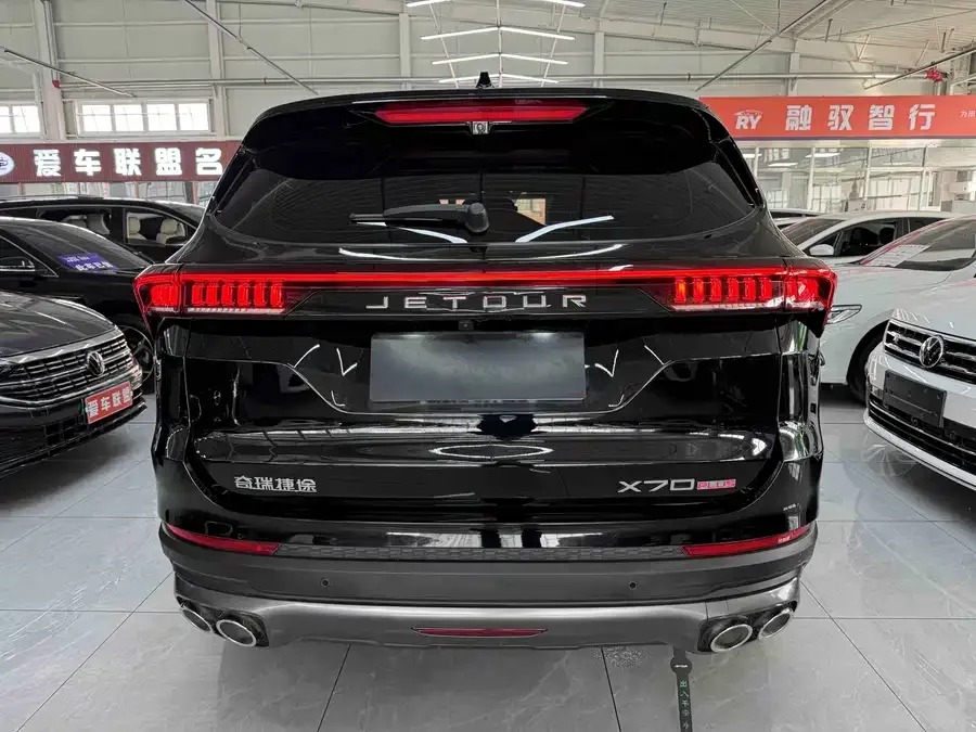 Jetour X70 PLUS JETOUR X70 PLUS 2023 1.5T DCT Brave PLUS 7-seater 2023 — миниатюра 2