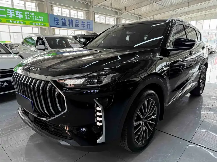 Jetour X70 PLUS JETOUR X70 PLUS 2023 1.5T DCT Brave PLUS 7-seater 2023 — фото 1, купить с доставкой в Москву