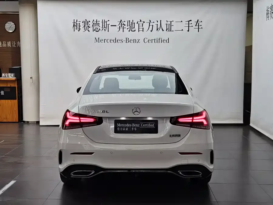 Mercedes-Benz Class A Mercedes-Benz A-Class 2022 A 200 L Sports Sedan Fashion Edition 2022 — миниатюра 2