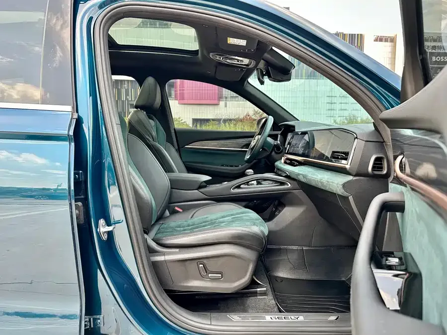 Geely Monjaro Xingyue L 2021 2.0TD DCT EVO 2WD Premium Edition 2022 — миниатюра 5