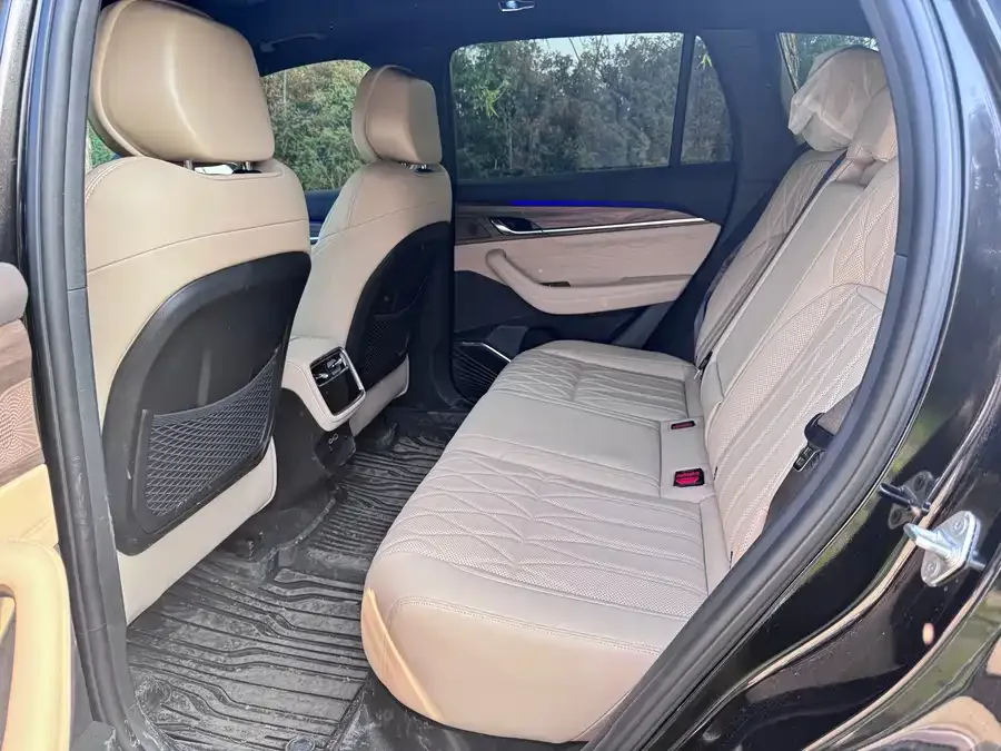 Geely Monjaro Geely Xingyue L 2026 Oriental Yao 2.0TD Automatic Sky Edition 2025 — миниатюра 2